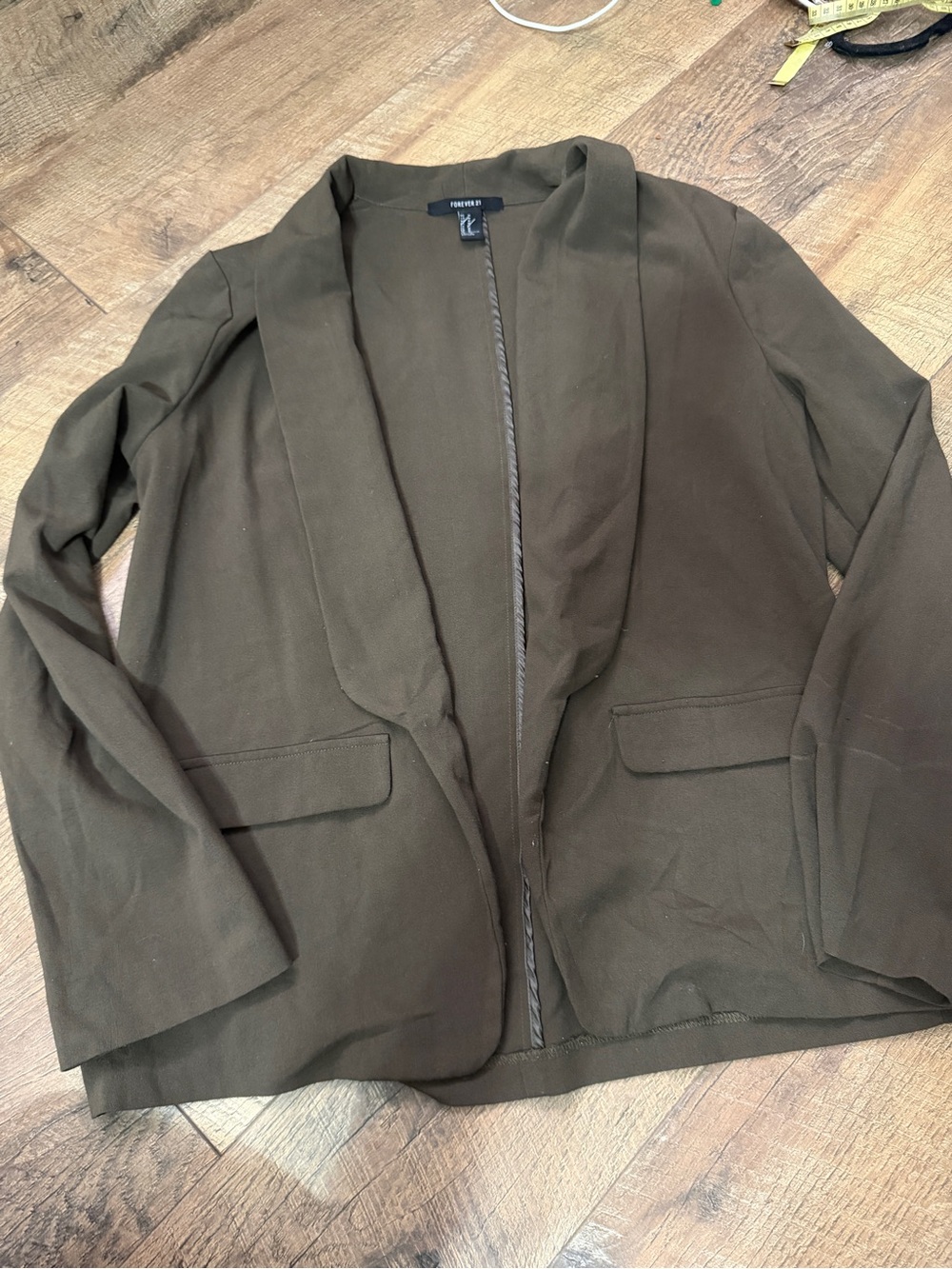 Forever 21 woman Olive Green Shawl-Collar Shirt Jacket